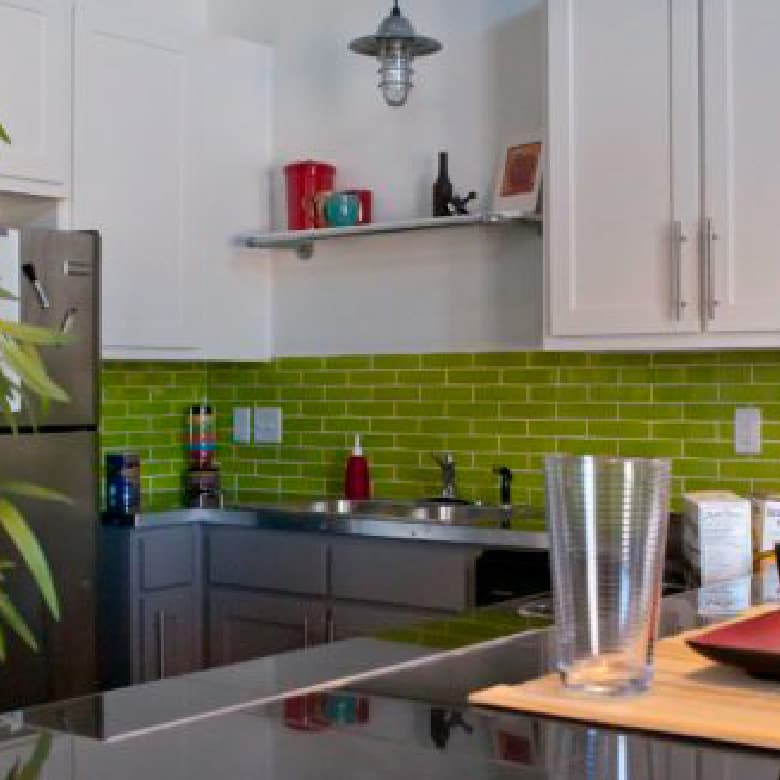 6806cdf098b6985c5405b7d7_hangar_amenities_image